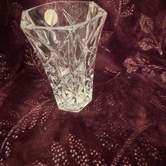 Vintage Cristal D’ Arques France Star Pattern 24% Lead Crystal Vase. 5”tall. - Picture 4 of 5